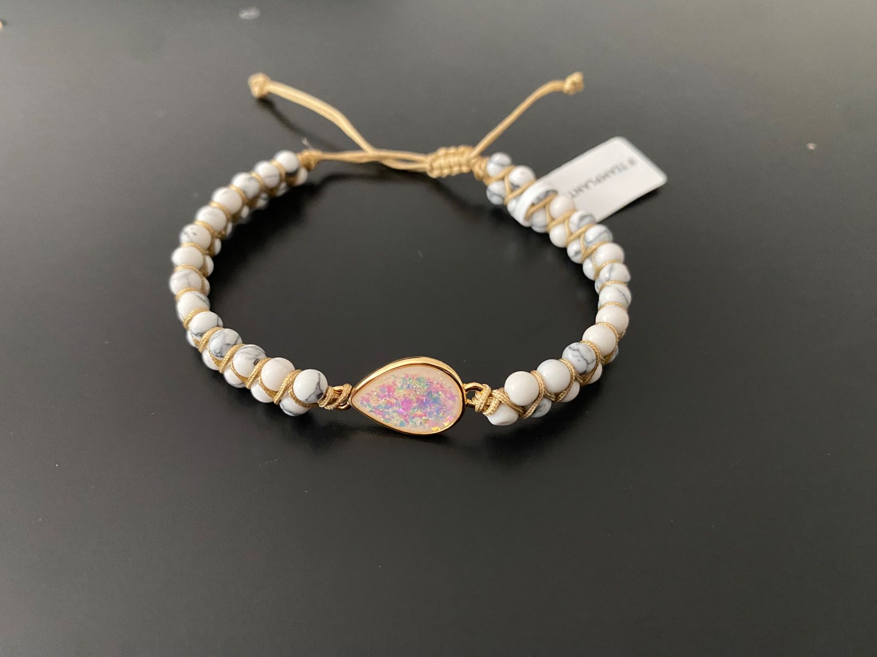 Bracelets: Armband – Neuf avec emballage d'origine à Buchrain par Sisi83 1