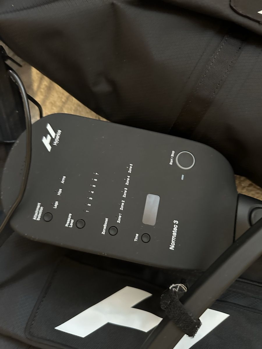 Massagegeräte: Normatec 3 Hyperrice Recovery Boots – Gebraucht aus Biel/Bienne von UmutCan37 1