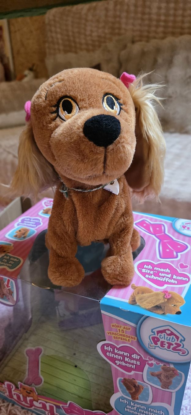 Disney Giocattoli: Lucy Spielhund – Nuovo (secondo la descrizione) da Aeschi SO venduto da trindade