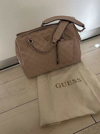 Guess Est.1871