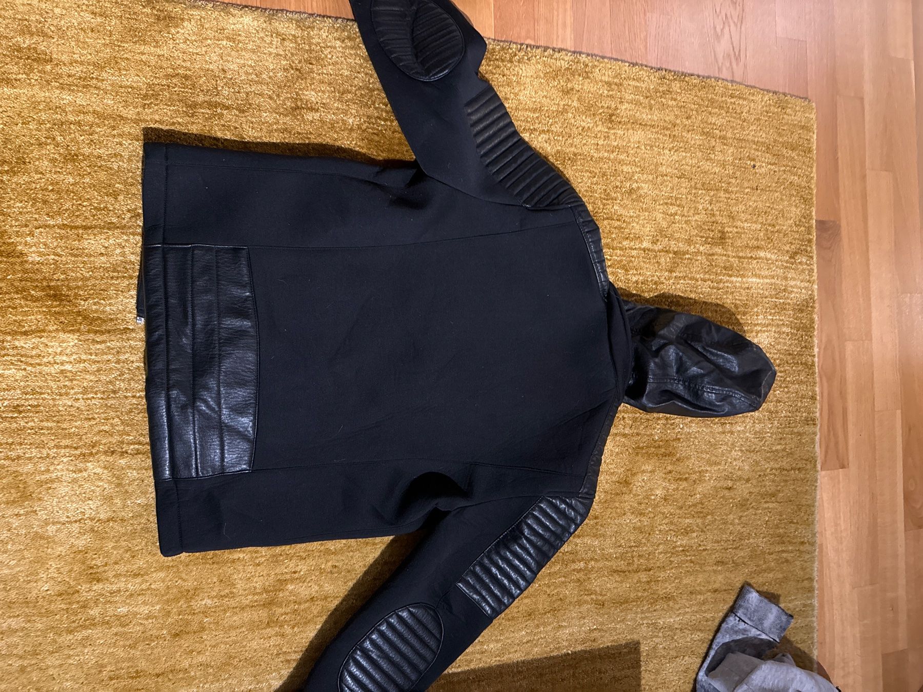 Zara Jacken: Zara Jacke – Gebraucht aus Zürich von L_12 1