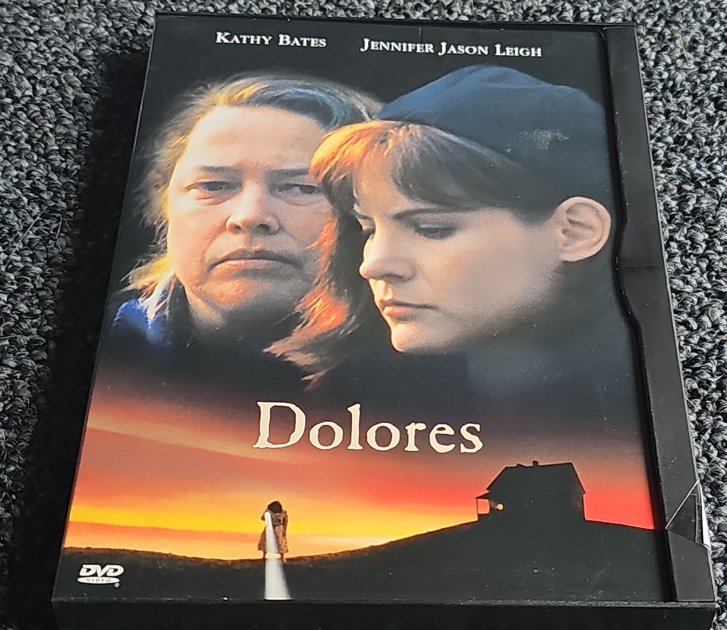 Tutti i DVDs: Dolores (18773) – Usato da Ruswil venduto da jan_bxl5