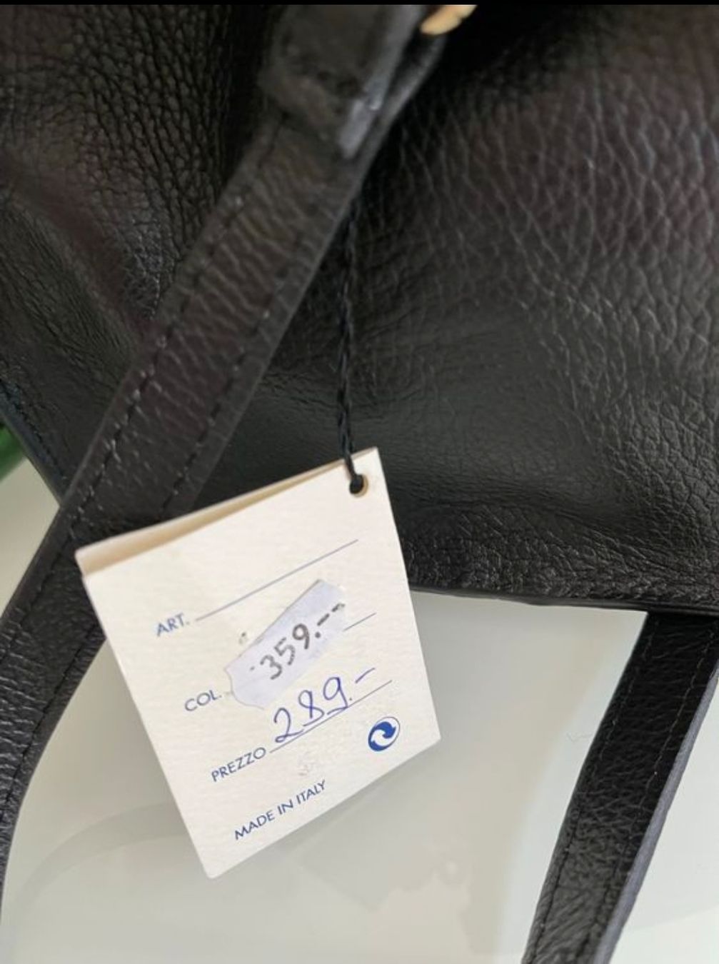 Borse da donna: Ledertasche schwarz – Usato da Oberweningen venduto da tigerwutz 3