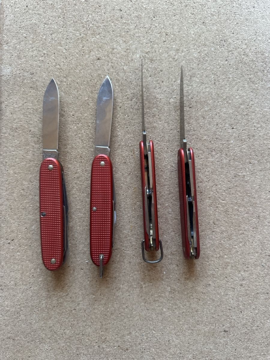 Victorinox Coltelli tascabile: 4 Victorinox Taschenmesser – Usato da Appenzell venduto da CBuerkler 1