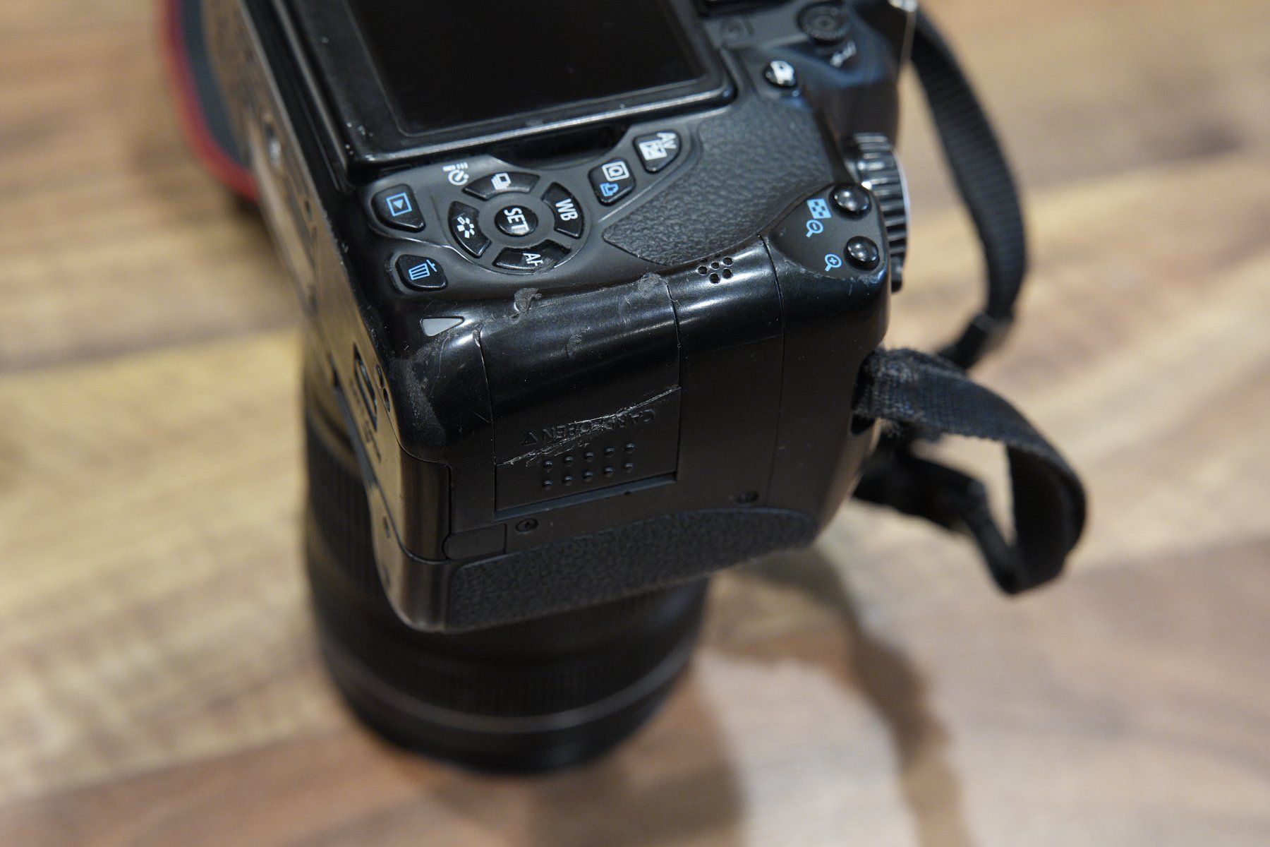 Canon Fotocamera: Canon EOS 650D mit Reise Zoom 18-135mm – Usato da Küsnacht ZH venduto da profi_foto 5