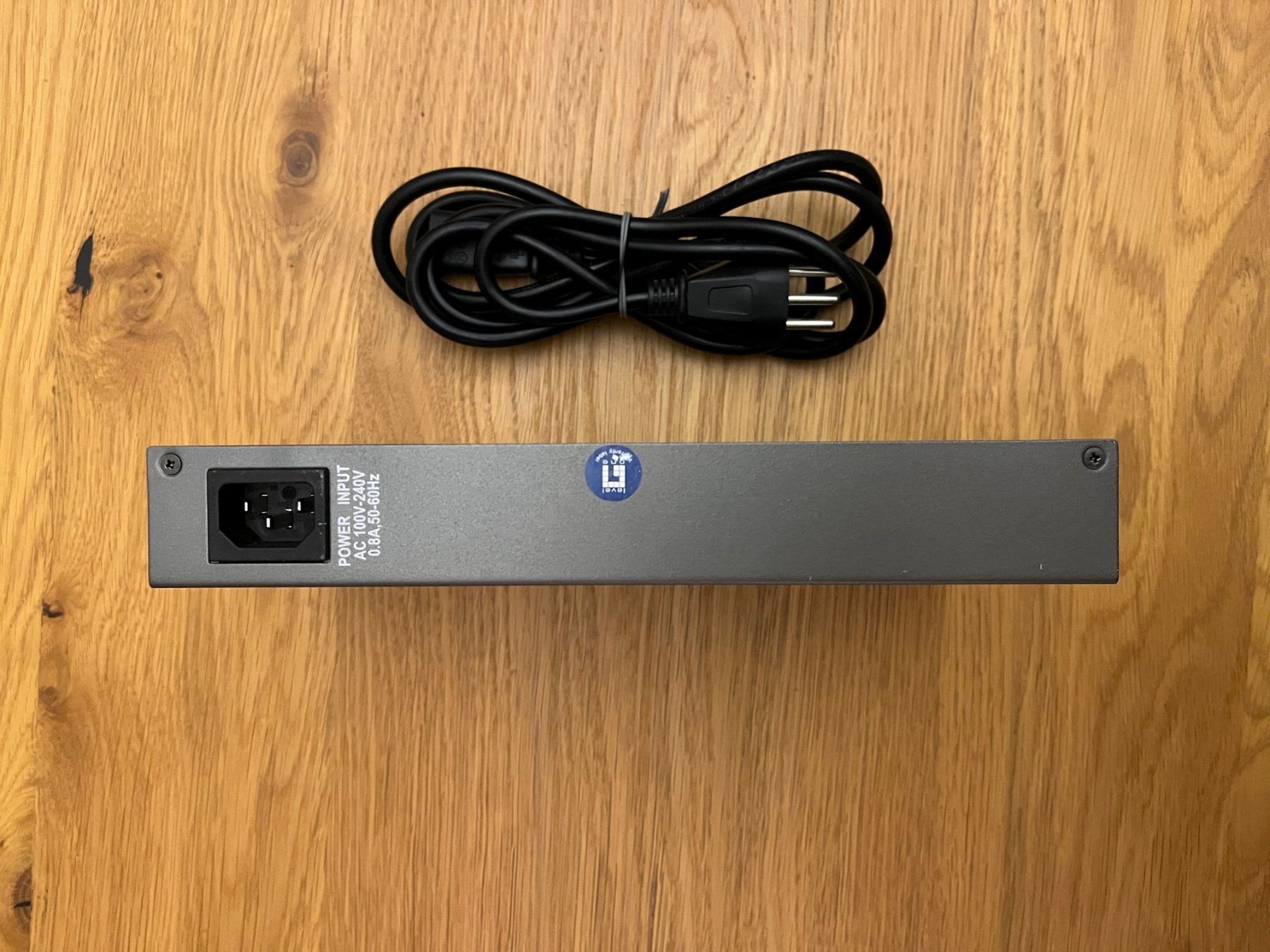 Hub & Switch: LevelOne 16-port 10/100Mbps Fast Ethernet Switch – Usato da Appenzell venduto da Anchara 4