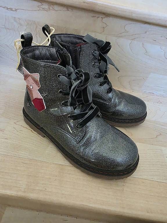 Scarpe per ragazze: Schuhe – Usato da Birmenstorf AG venduto da JenniferLopetrone