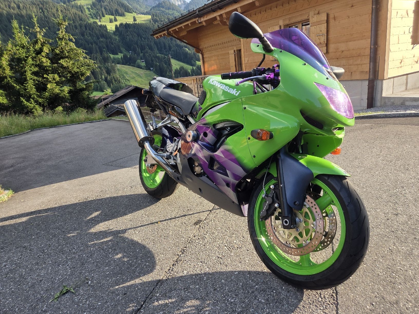 Kawasaki Strada: Kawasaki Ninja zx9r – Usato da Rougemont venduto da victor.wnk 3