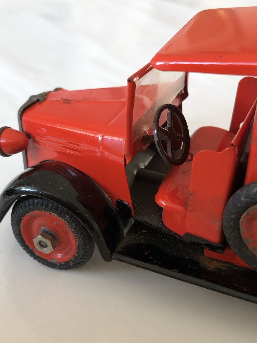 Tekno Modellini d'auto: Tekno Denmark Krankenwagen mit Trage – Usato da Rudolfstetten venduto da vamosich 1