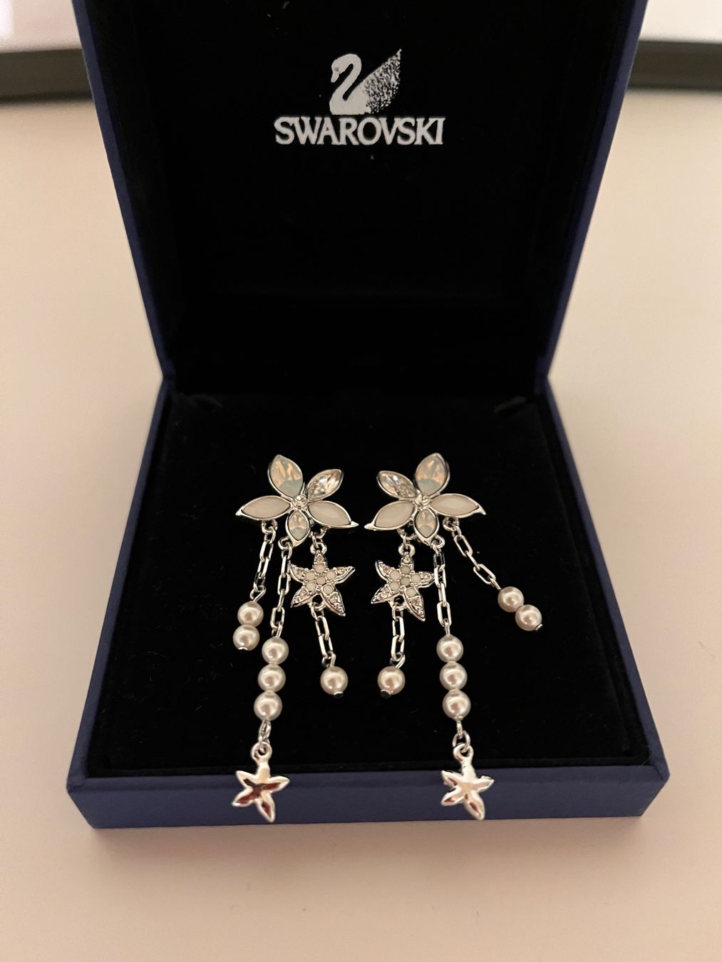 Swarovski Orecchini pendenti & Orecchini a lobo: Swarovski Idyllia Ohrhänger – Nuovo (secondo la descrizione) da Brüttisellen venduto da ako_7mlf 1
