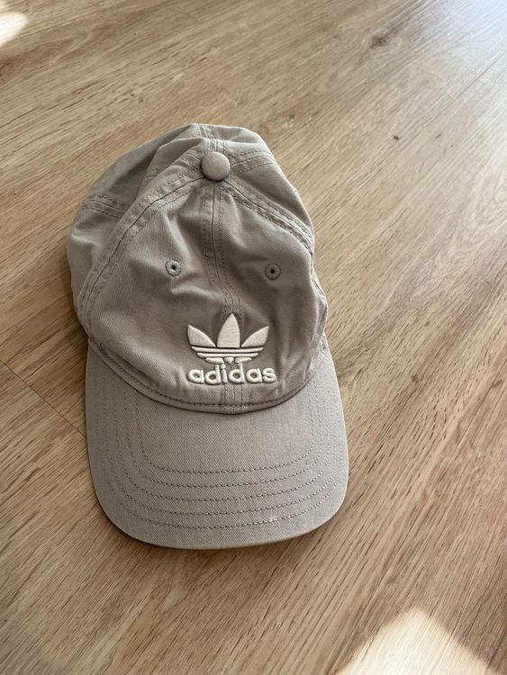 Graue cheap adidas cap