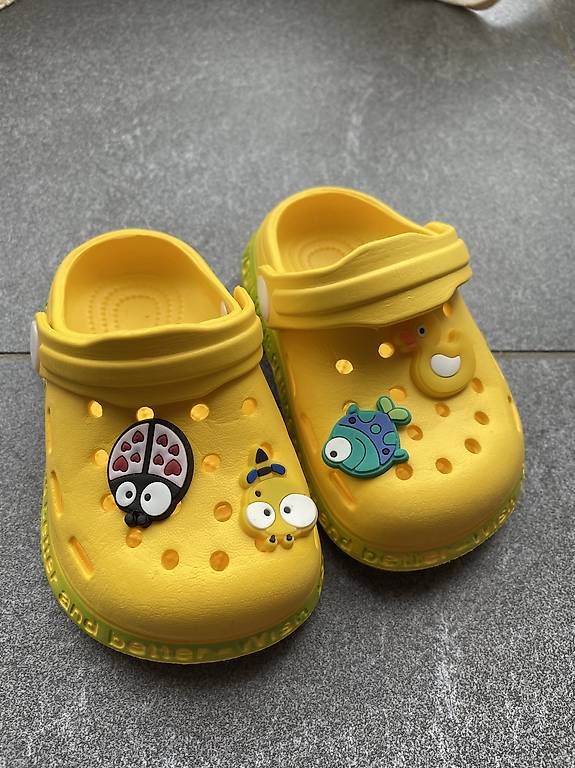Scarpe da uomo: Gr.20 (12 cm) Clogs Lauflernschuhe – Usato da Kaltbrunn venduto da mar_7jpc 2