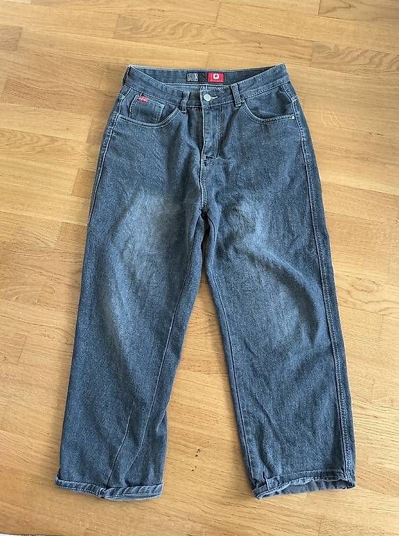 Jeans: Jean – Nuovo e nell'imballaggio originale da Neuchâtel venduto da eli_t9yy