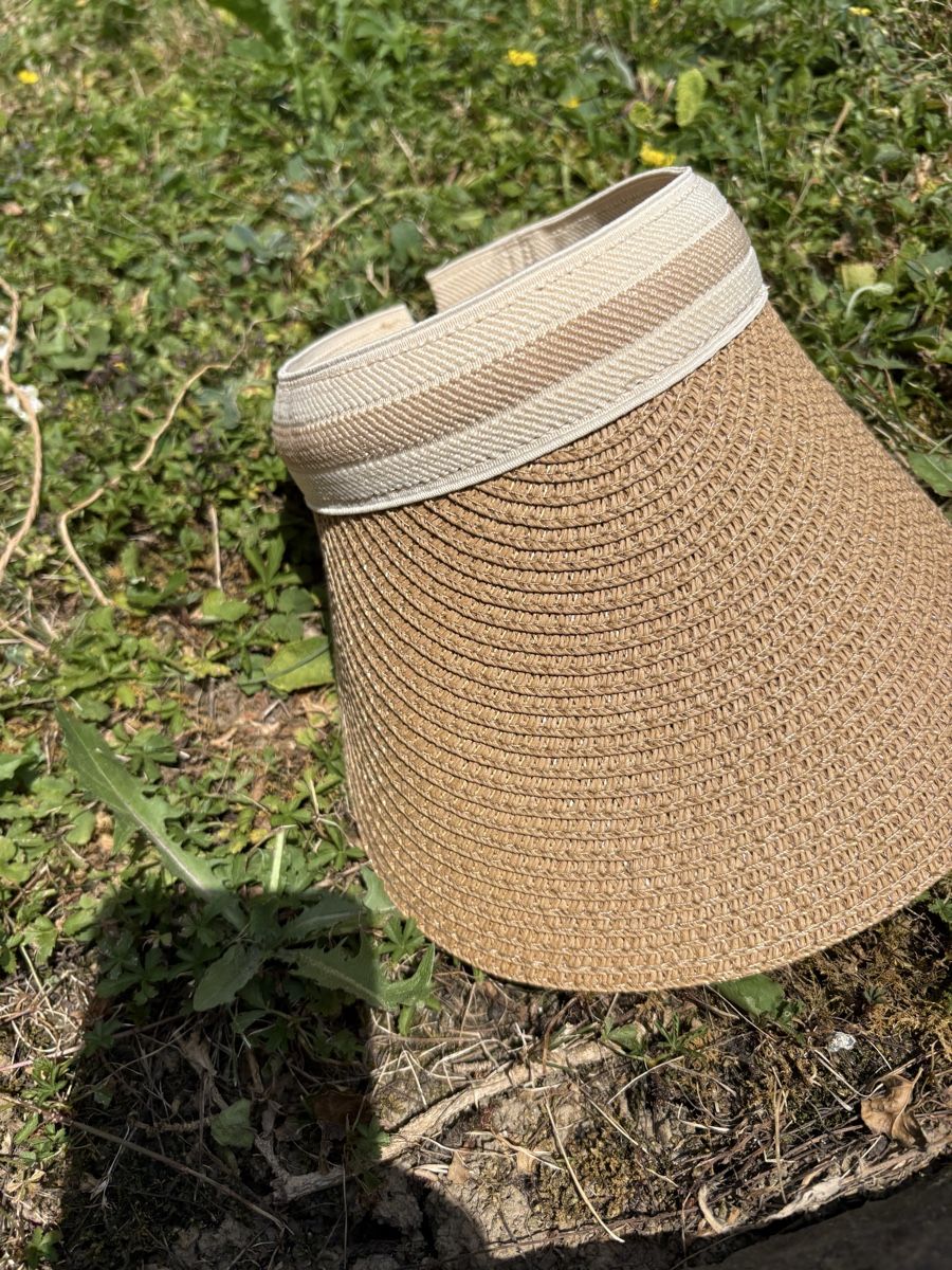 Chapeaux, bonnets & casquettes: Sonnenhut Damen Stroh einfarbige – Neuf (Voir description) à Zürich par venusandmars
