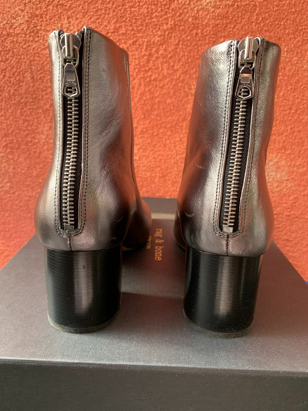 Scarpe da donna: RAG and BONE: OVP - Silberfarbene Stiefelette, 37, NP 525.00 – Nuovo (secondo la descrizione) da Luzern venduto da paulablue 3