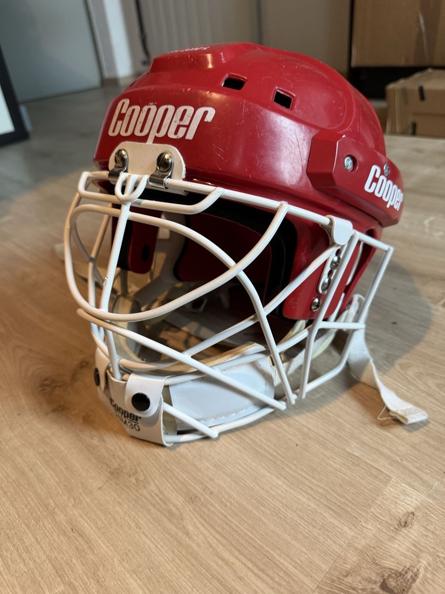 Caschi: Vintage Cooper SK2000L Helm mit originalem  HM30 Gitter – Usato da Schnottwil venduto da Ramarl 1