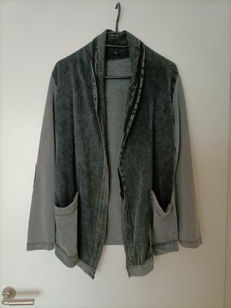Grauer Blazer in Grösse M, NEU!