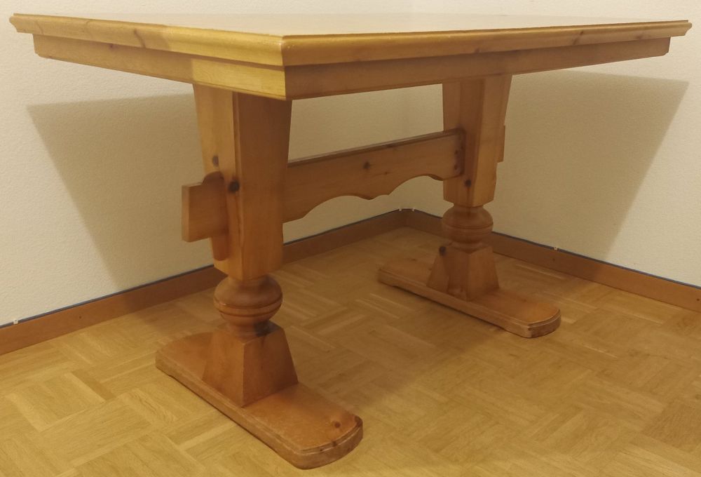 Holzfue Fur Tisch