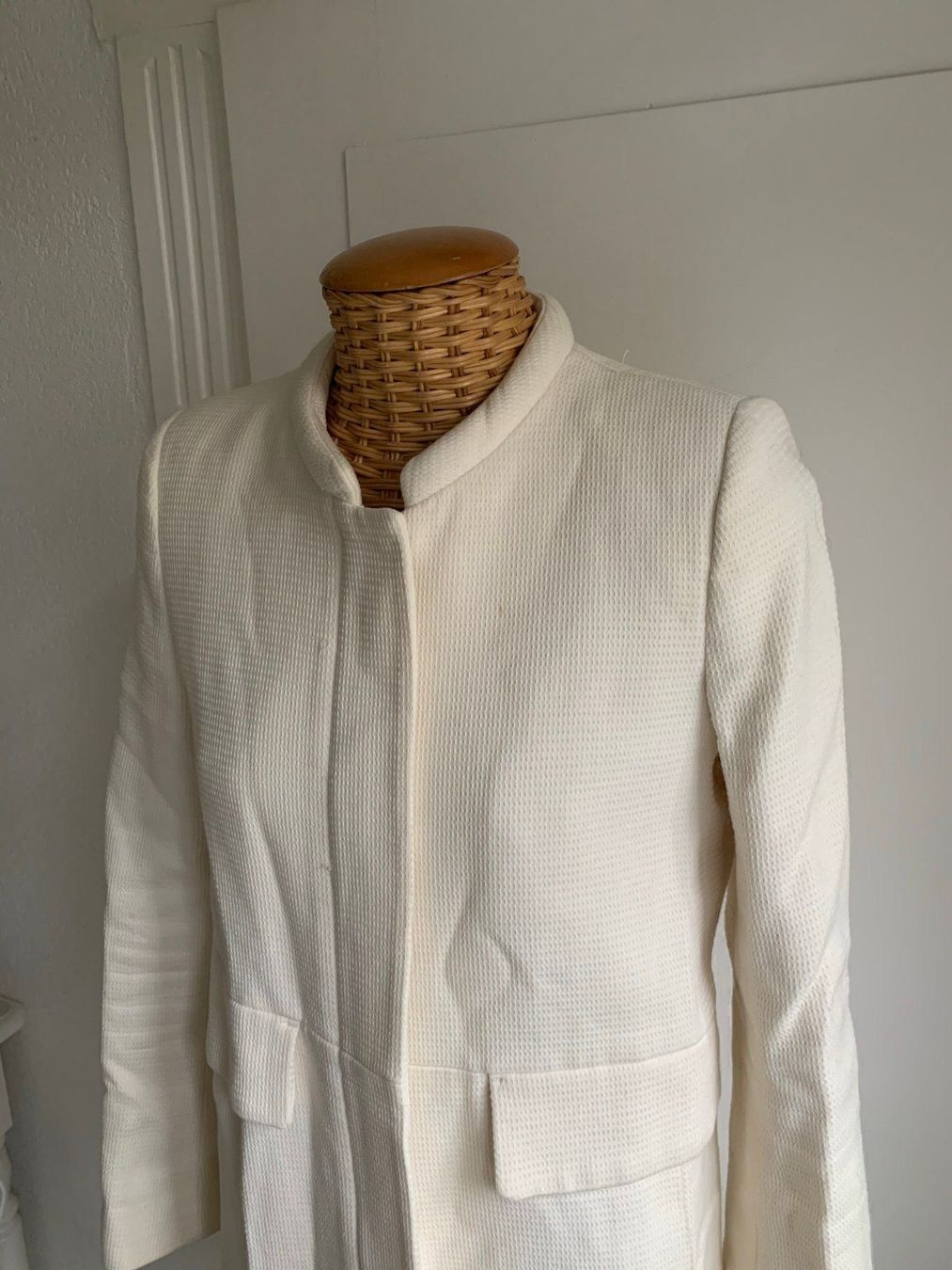 Mango Manteaux: MANGO - Mantel crèmeweiss elegant XS – D'occasion à Zürich par Diazaio 1
