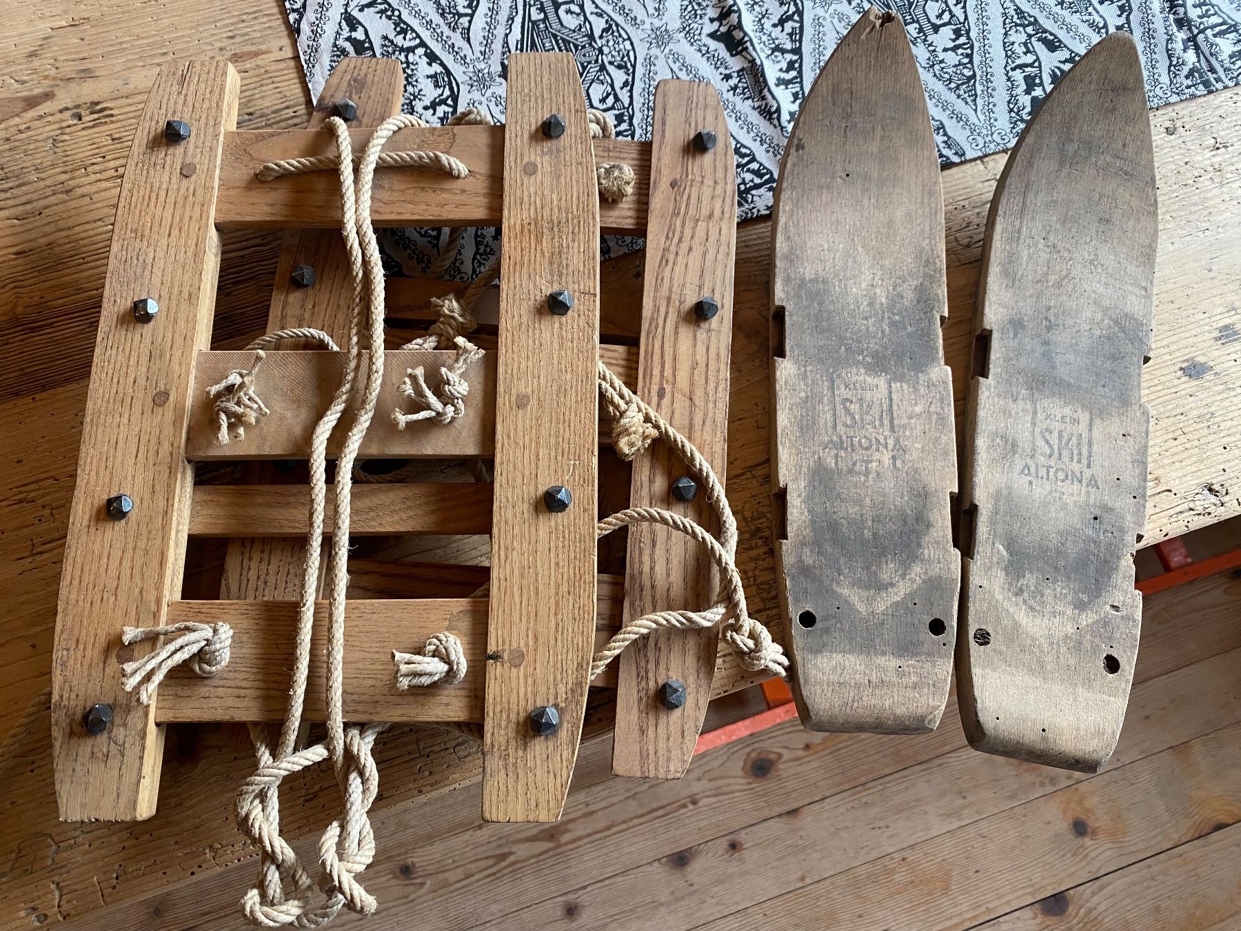 Herrenschuhe: Winterdeko – Gebraucht aus Lenk im Simmental von gwustu