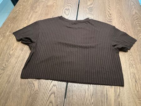 Braunes Crop Tshirt  gerippt, Grösse M neuwertig