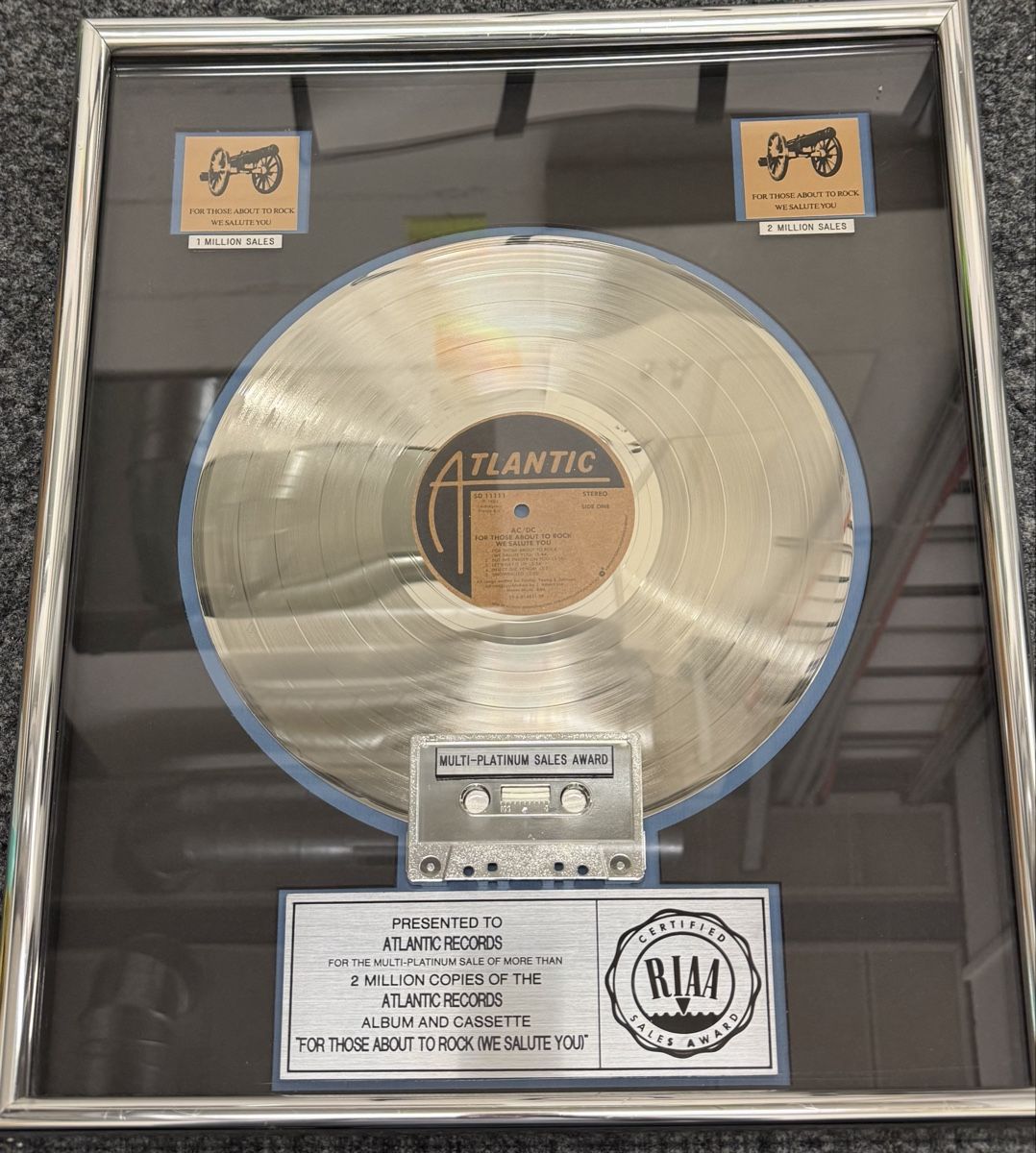 Sammelbilder & Trading cards: RIAA Award Van Halen, Atlantic Records – Neu (gemäss Beschreibung) aus Lausanne von Awards
