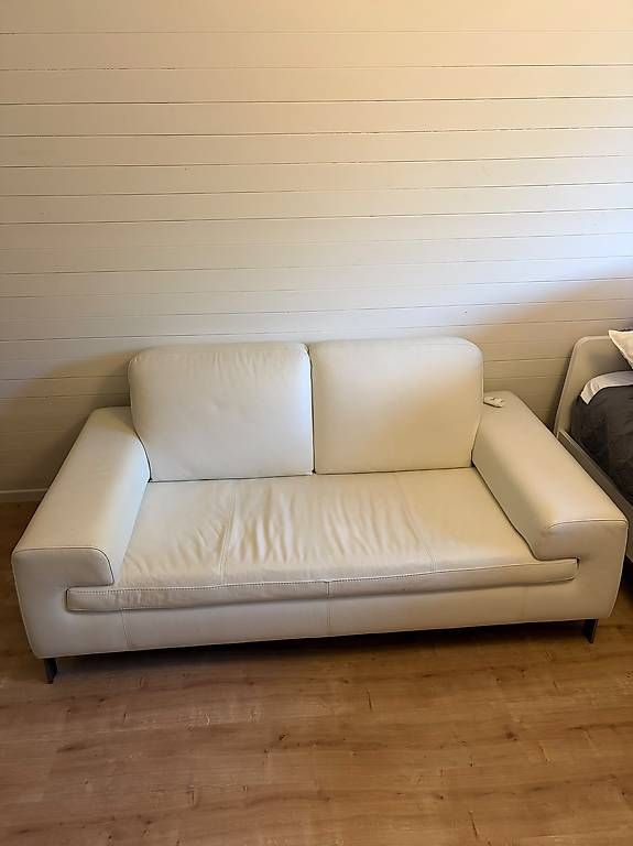 Divani: Sofa 2-er-Sitz – Usato da Aesch ZH venduto da kim_nl56
