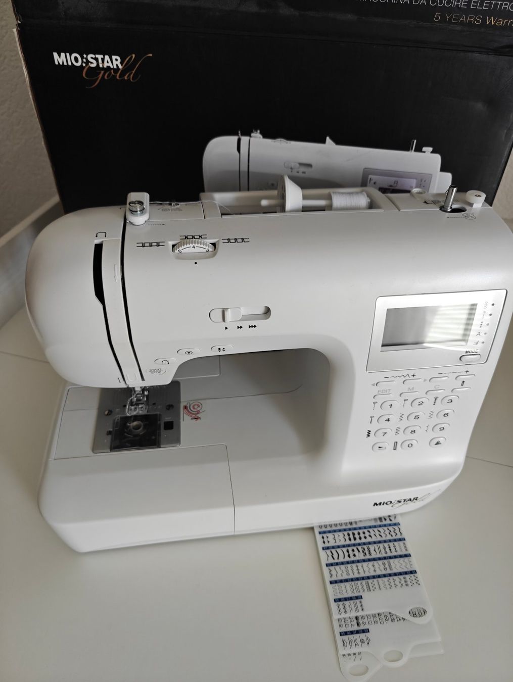 machine-coudre-neuve-neuf-avec-emballage-d-origine-aigle-pour-chf