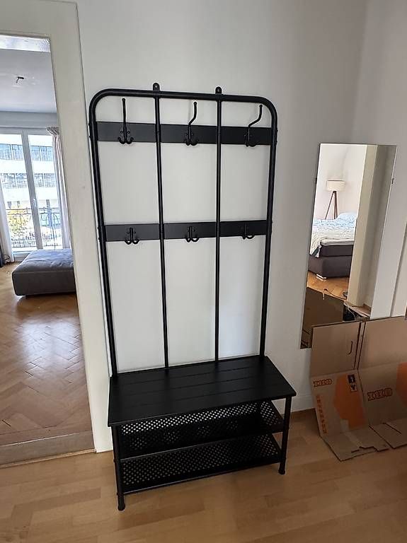 Guardaroba: Garderobe zu verkaufen  – Usato da Zürich venduto da Nor_pie 1