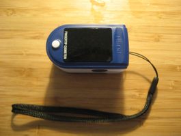 LED Puls - und Oximeter Fingertip Neu