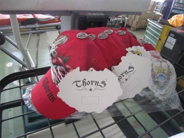 Copricapi, berretti & cappellini: Thorns Cap Kreuz in rot – Nuovo e nell'imballaggio originale da Necker venduto da liq24 6