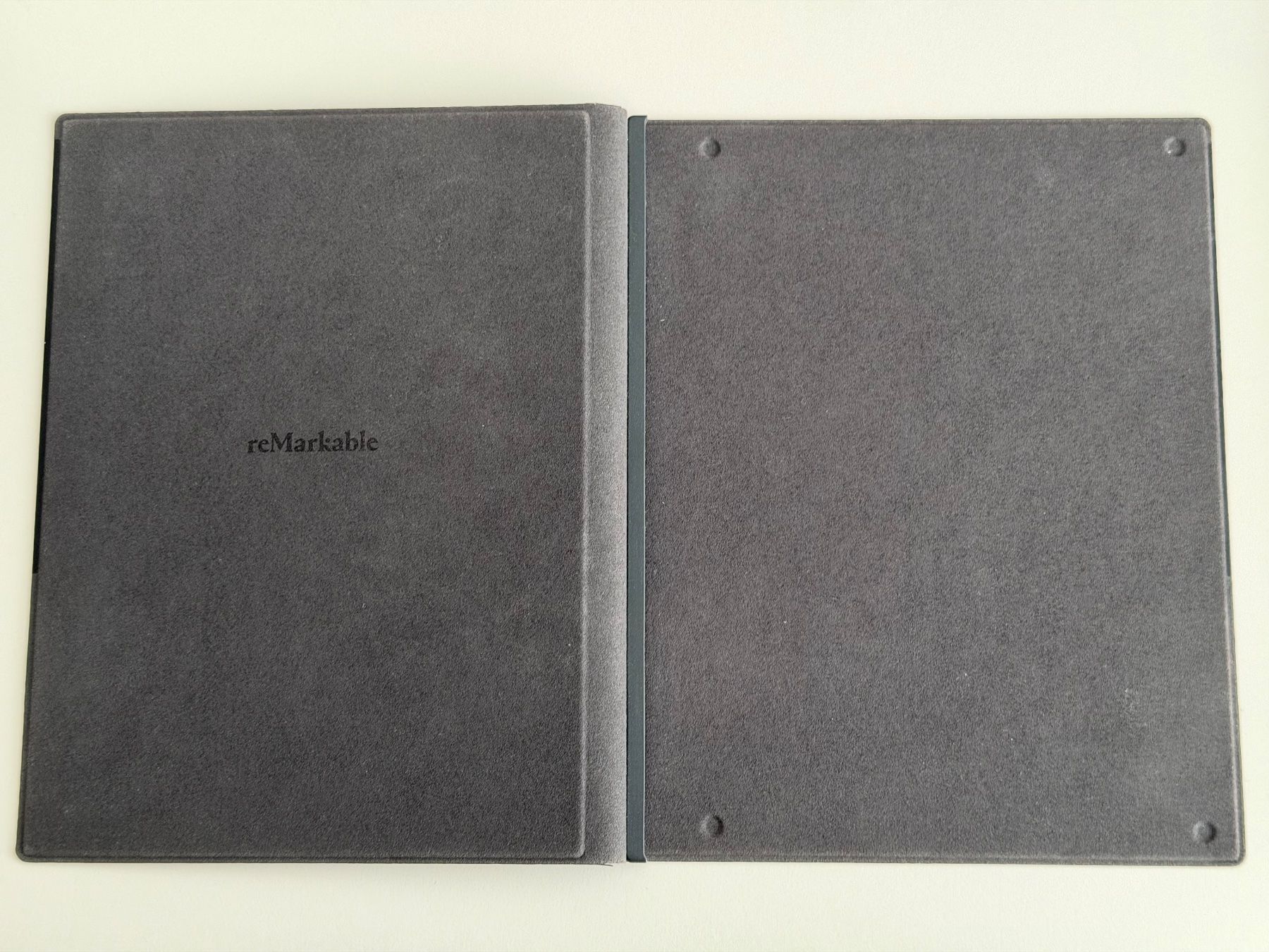 reMarkable Tablet PC: reMarkable 2 mit Marker Plus, Book Folio & Ersatzspitzen – Usato da Niederrohrdorf venduto da BugZ 3