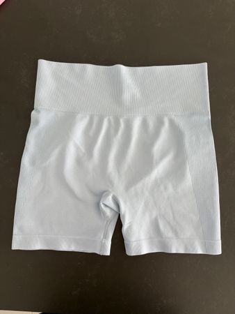 Kurze Sport Hose Hellblau Grösse M (Primark, neuwertig)