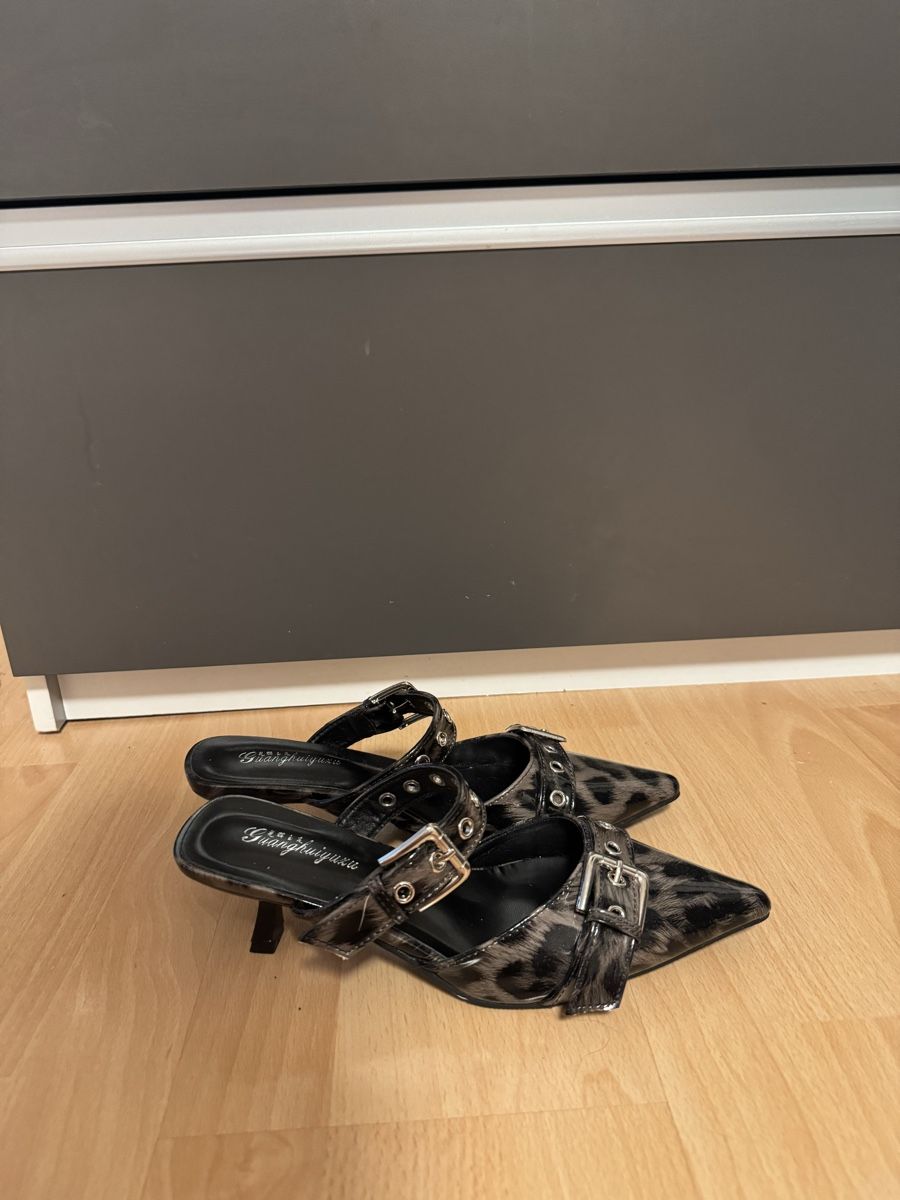 Scarpe da donna: Damenschuhe Grösse 39 Leopardenmuster  – Nuovo (secondo la descrizione) da Heiden venduto da Sarah139 2
