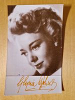 Glynis Johns, Original Autogramm auf Foto in s/w