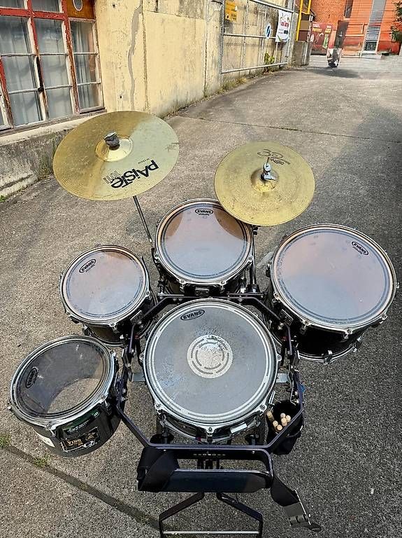 Strumenti musicali: Tom-Schlagzeugwagen – Usato da Niedergösgen venduto da heatking 4