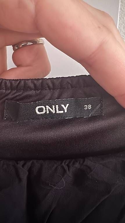 Only Kleider: Sommerkleid Schwarz – Gebraucht aus Rothenthurm von Lynn_DM 1