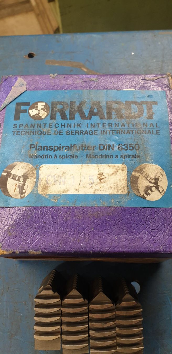 Tutti gli attrezzi: Forkardt Dreibackenfutter Drehbank – Usato da Hünenberg venduto da Gelini9 1