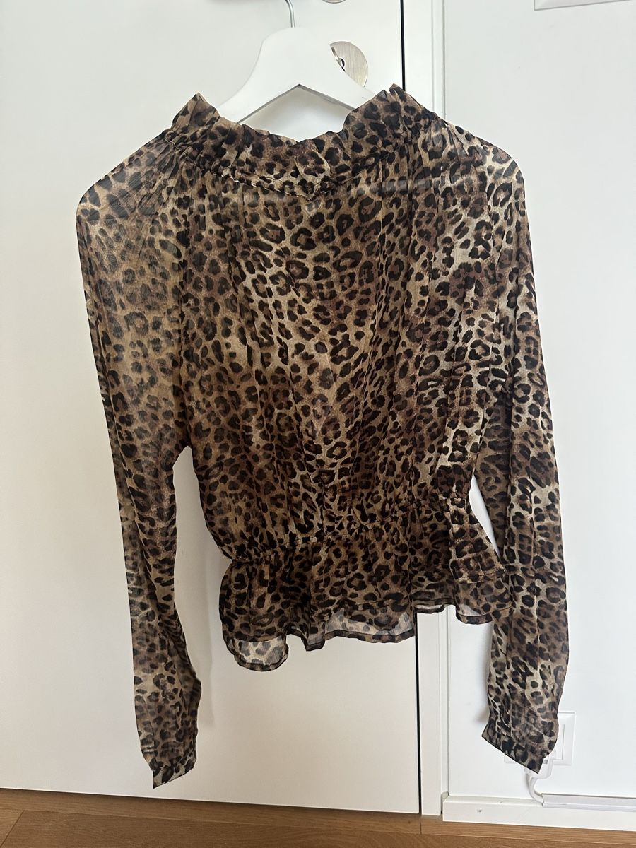 Na-kd Camicette: Ungetragene leoparden Bluse von Na-kd – Nuovo e nell'imballaggio originale da Dänikon ZH venduto da Annikaberg 1