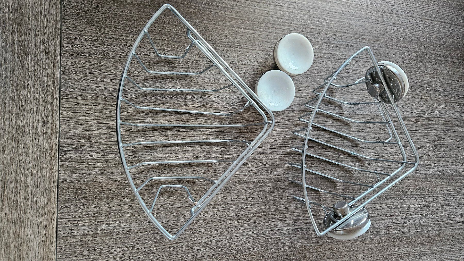 Scaffali: Eckregal mit Saugnapf 2 Stk – Usato da Kleinandelfingen venduto da jessi2209