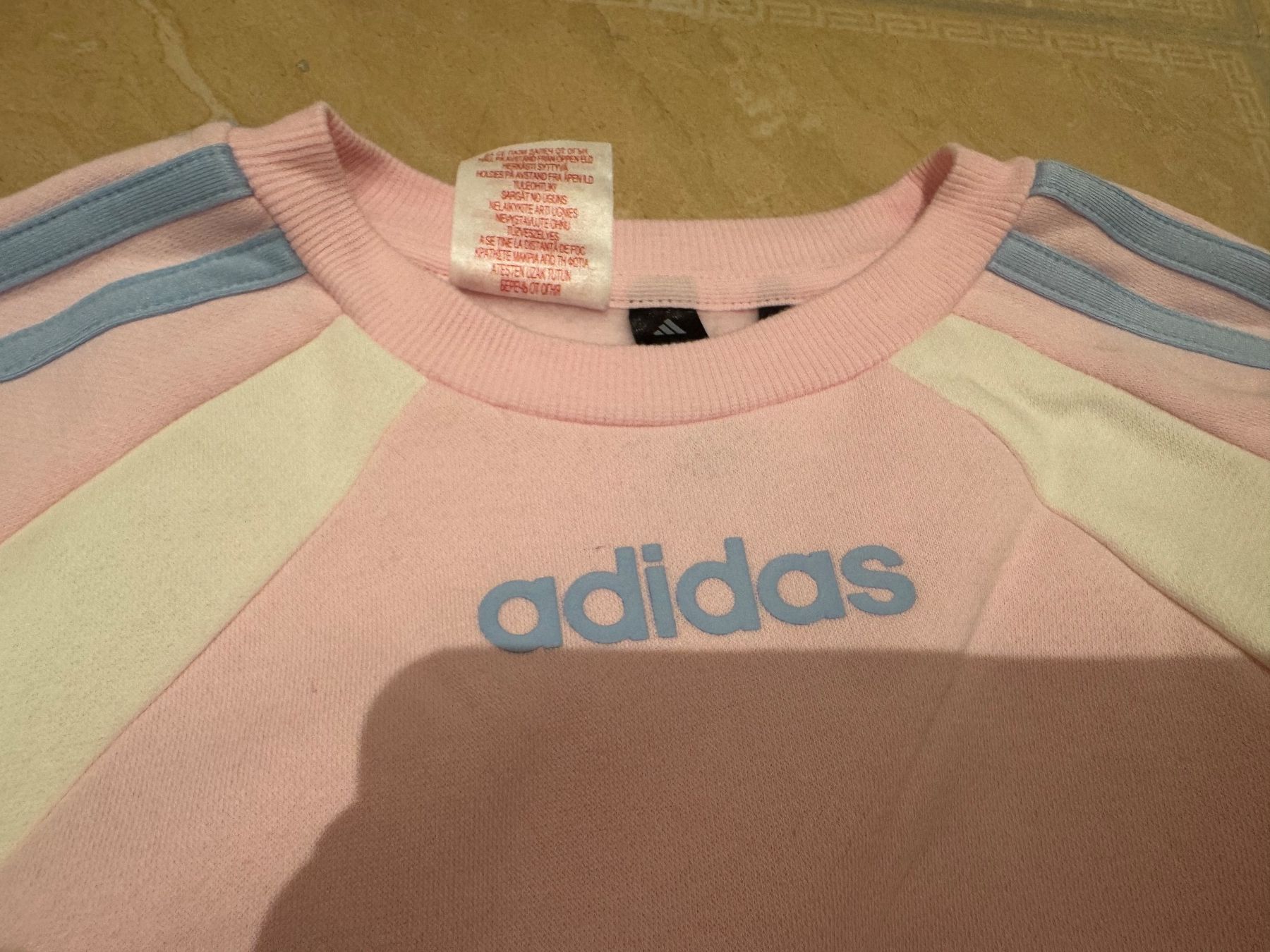 Adidas Pullover & Sweatshirts: Adidas neuer Pulli, 6-7J 116-122 – Neu (gemäss Beschreibung) aus Klingnau von Markus14 3