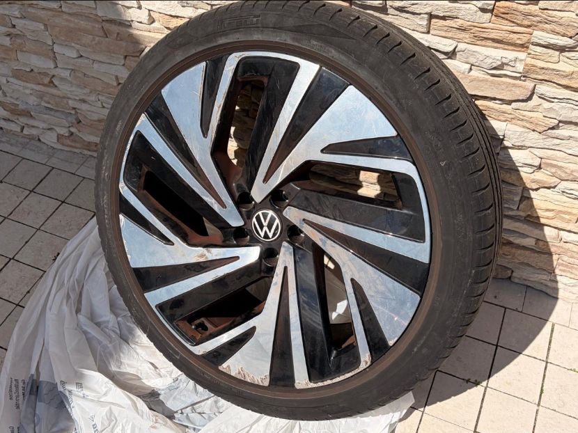 Volkswagen Felgen: Jantes Volkswagen origine 21 pouces + pneus – Gebraucht aus Bogis Bossey von cos_6nz8 2