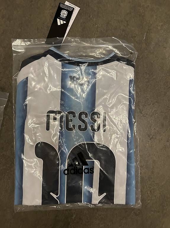 Canottiere & Pantaloni: WM26 Argentinien #10 Messi Jersey – Usato da Effretikon venduto da PrimeTimeB 2
