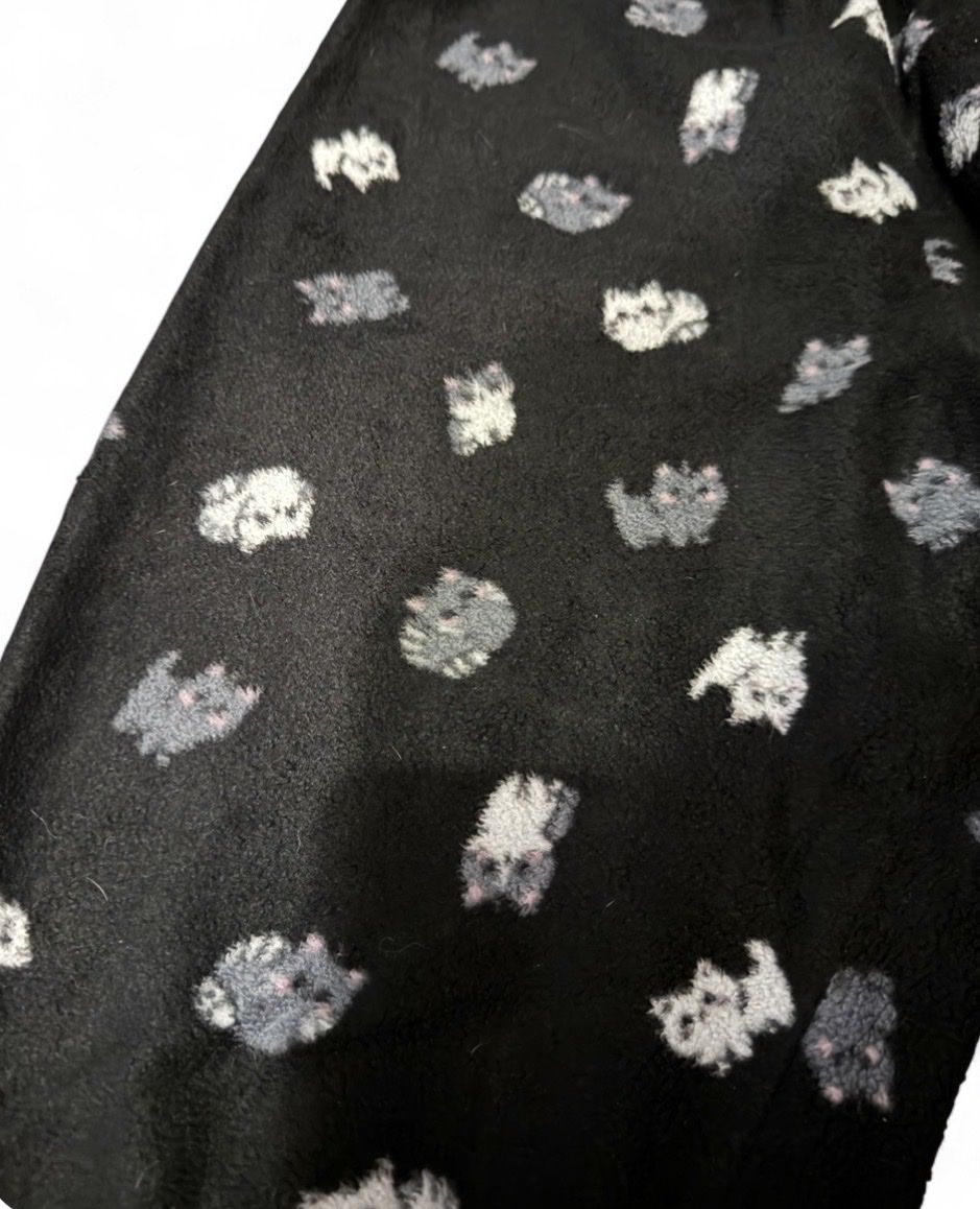 Negligees & Pyjamas: Damen Pyjama Set schwarz mit Katzenmuster  – Neu (gemäss Beschreibung) aus Marbach SG von Rob_sta 1