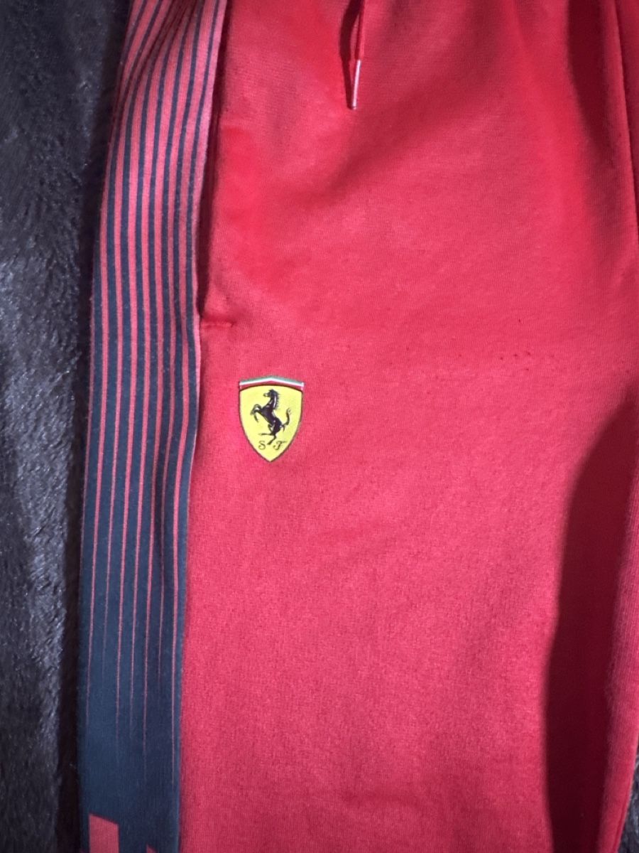 Ferrari Pantaloni: Jogging Ferrari – Usato da Cressier FR venduto da per_95ld 1
