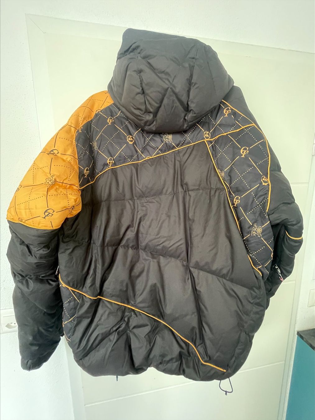 Quiksilver Jacken: Quiksilver Snowboardjacke GR. M – Gebraucht aus Meinisberg von ZYWVU 2