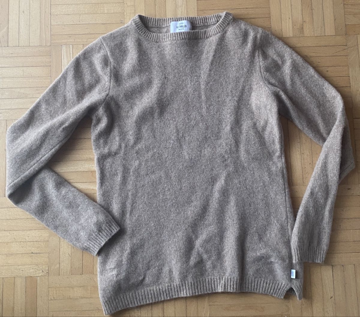 Maglioni & Felpe: Beiger Pulli ‚Klitmöller‘ Small – Usato da Sarnen venduto da Paris99