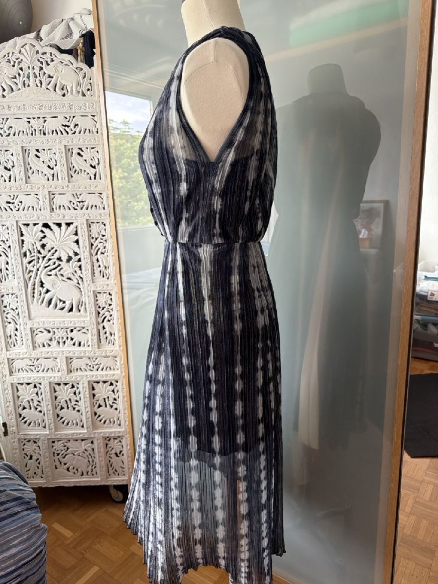 Kookai Kleider: Robe Kookai taille 38 – Gebraucht aus lausanne von annec777 3