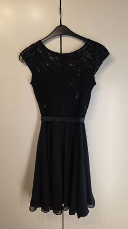 Cocktailkleid schwarz Swing Grösse 38 mit Pailletten