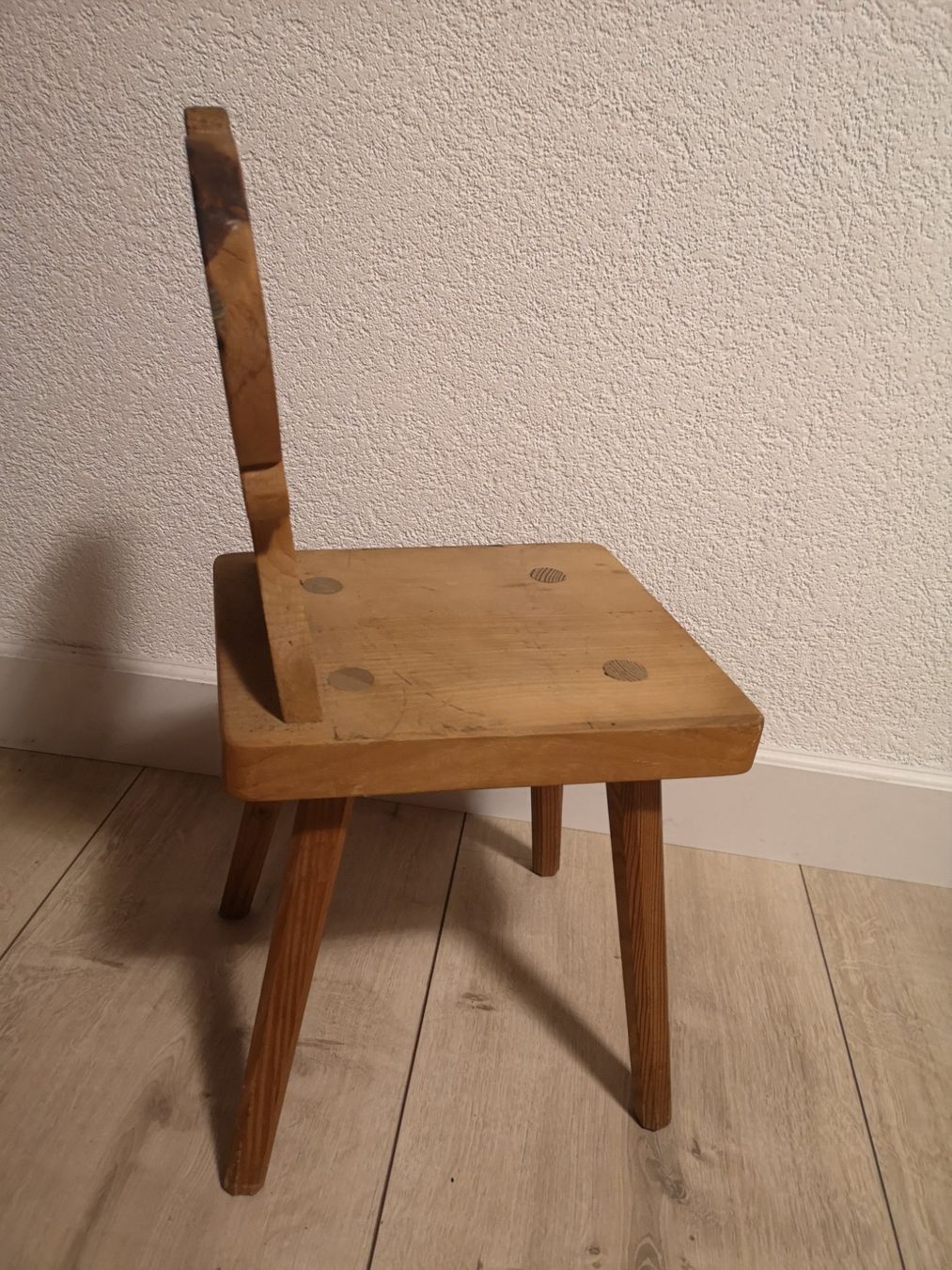 Sedie: Mini chaise en bois massif – Usato da Conthey venduto da Cathlouz 1